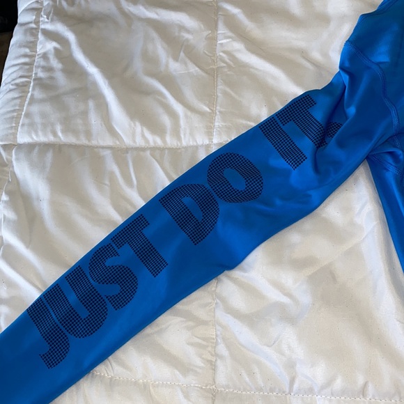 Nike Dri-Fit - blue quarter zip pullover - Picture 10 of 10